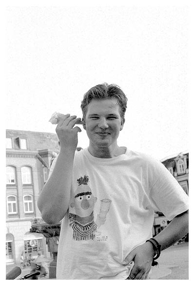 Ich will endlich wieder Wer wird deutrscher Meister singen! Axel F 1992 auf dem Husumer Marktplatz.