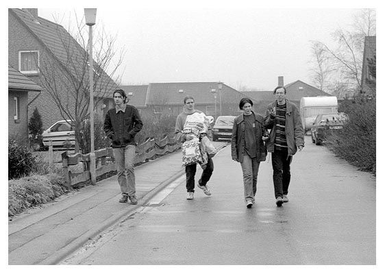 1996. Rol bleibt lieber auf dem Bürgersteig.